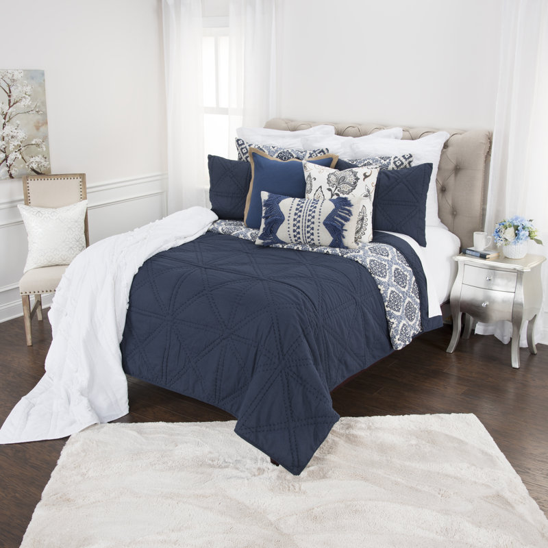 Fenton 100 Cotton Reversible Modern & Contemporary Quilt Set & Reviews